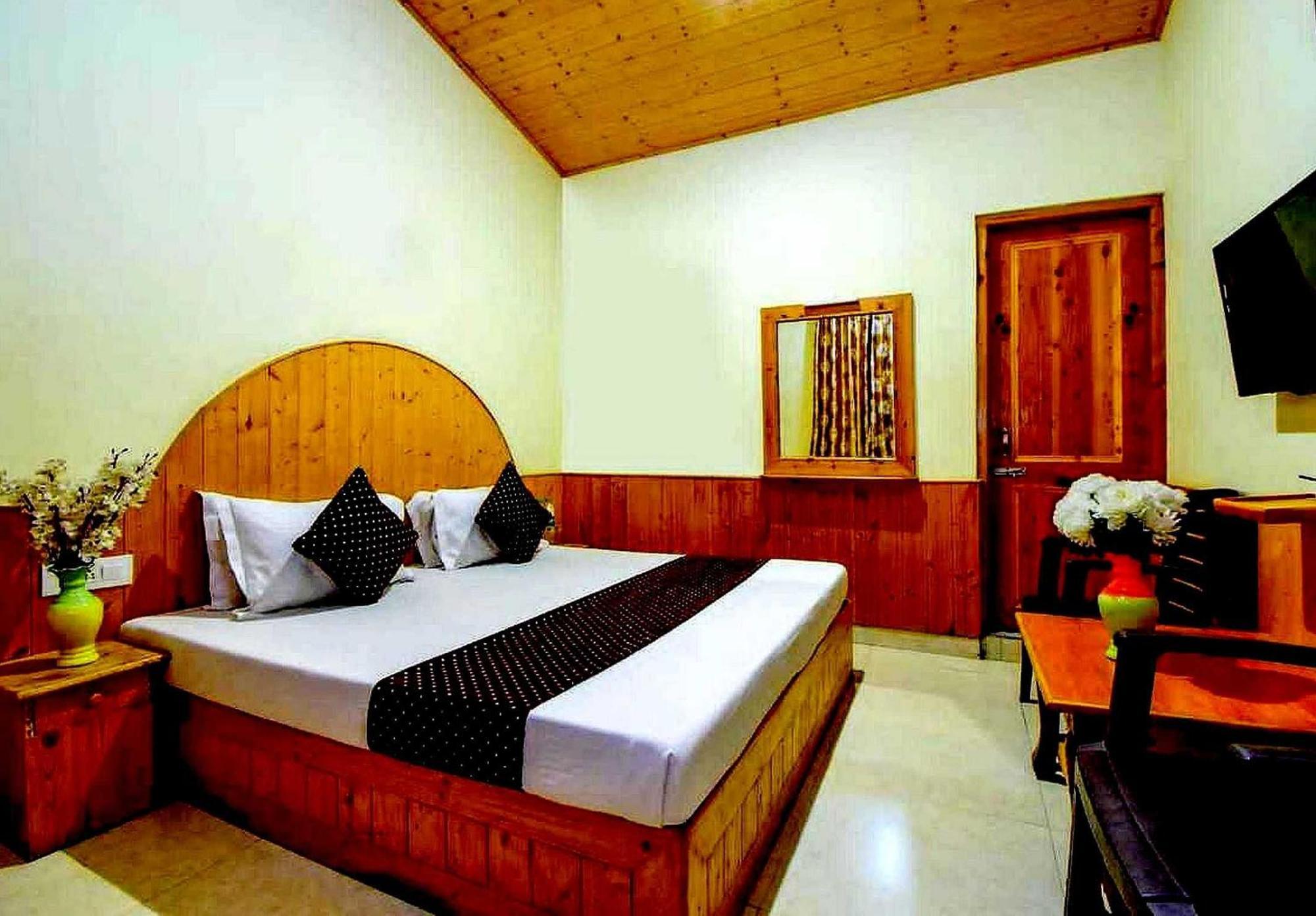 Oyo Flagship 82405 Cochin Villa Manali  Luaran gambar